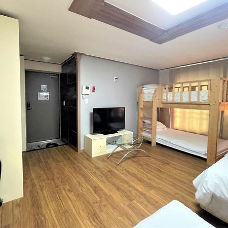 Hy Choi Hostel ソギポ エクステリア 写真